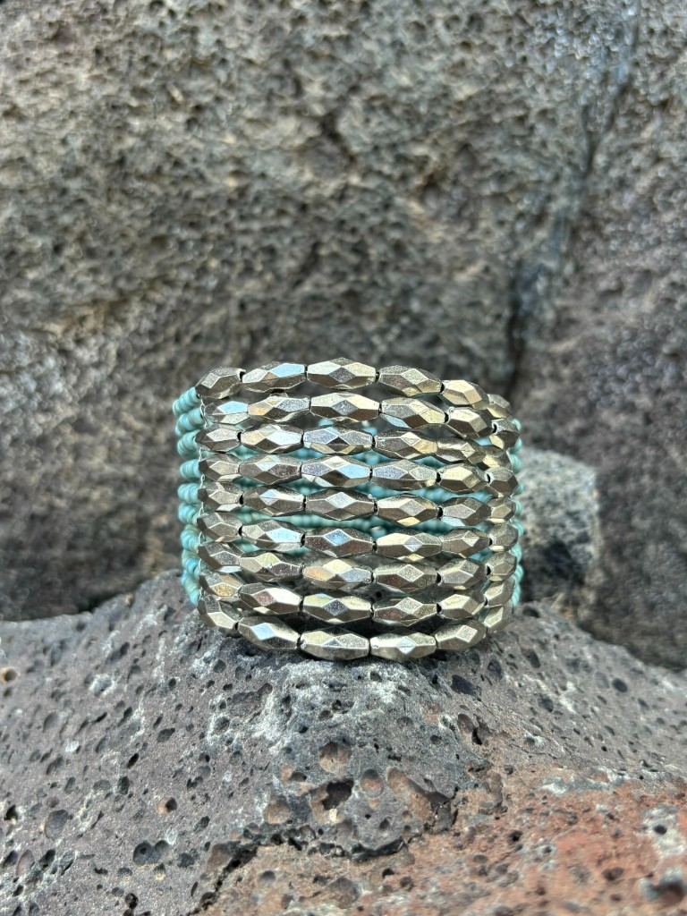 Pulsera Cahaya empat 